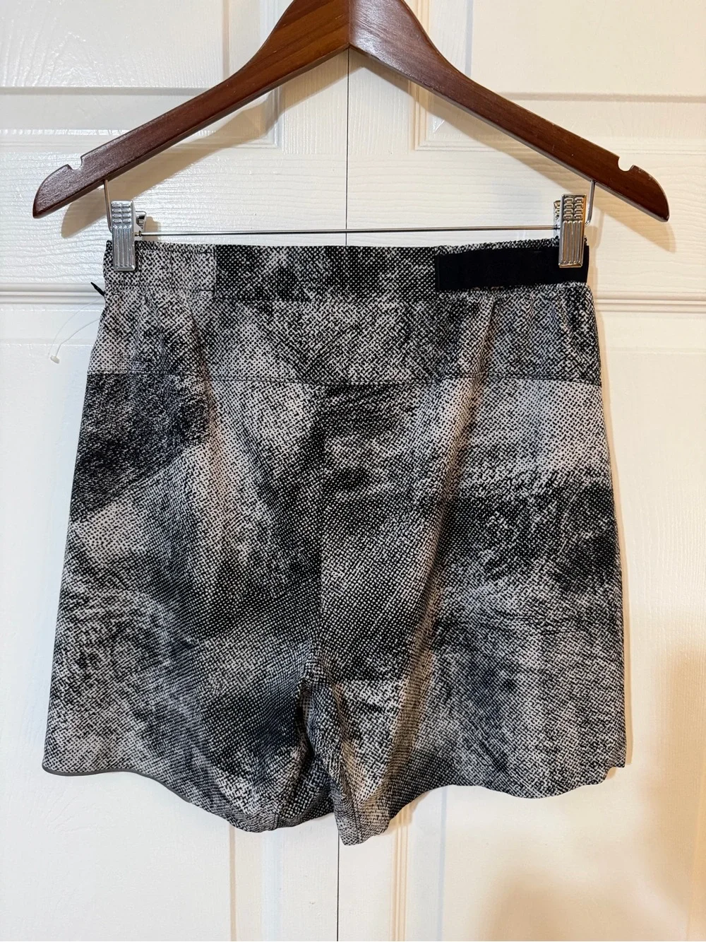 lululemon athletica breathable running